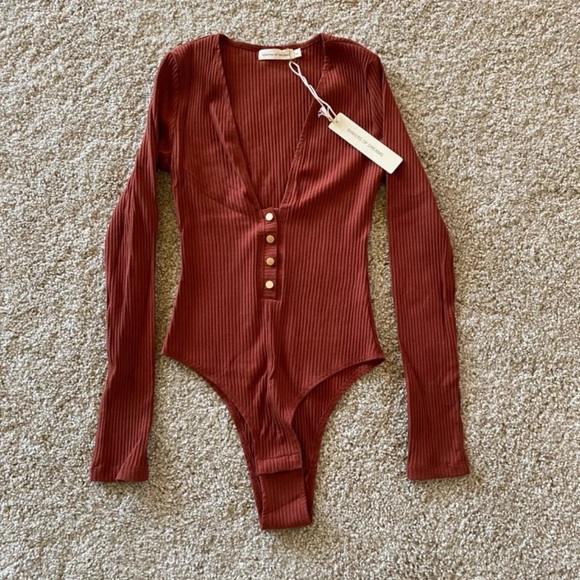 Laura’s Boutique Bodysuit - Picture 2 of 2